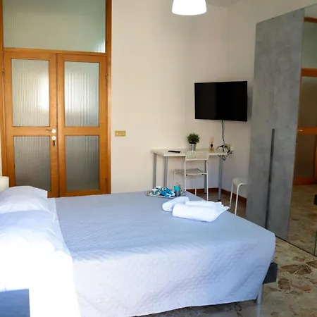 Gobetti بيت ضيافة ريجّو إيميليا